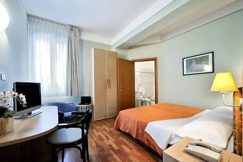 Zio Hotel 3*