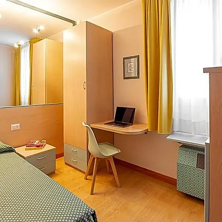 Zio Hotel