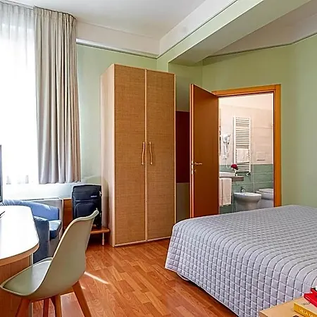 Zio Hotel